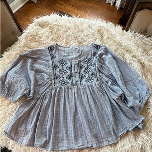 Elegant Embroidered Blouse in Gray